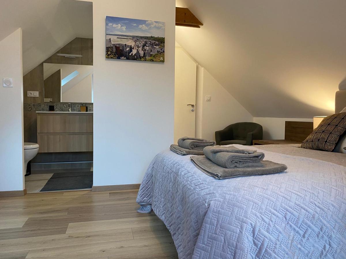 La Giendrotais Bed & Breakfast Corseul Bagian luar foto